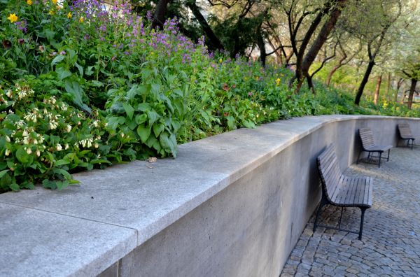 Concrete Retaining Wall Service in Lenexa