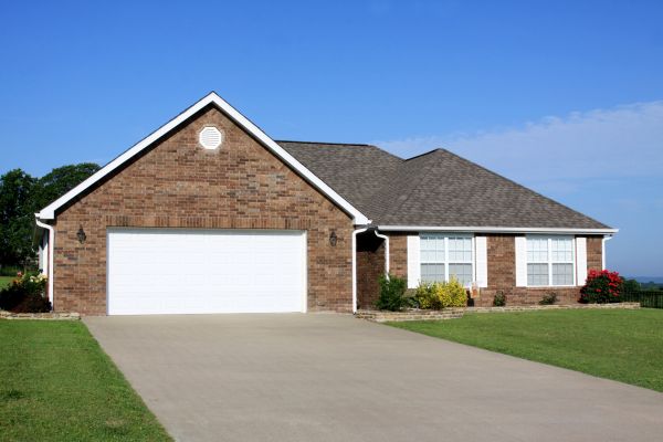 Driveway Cement Pouring in Lenexa