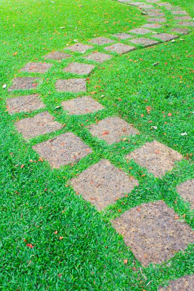 Backyard Pathway Construction in Lenexa